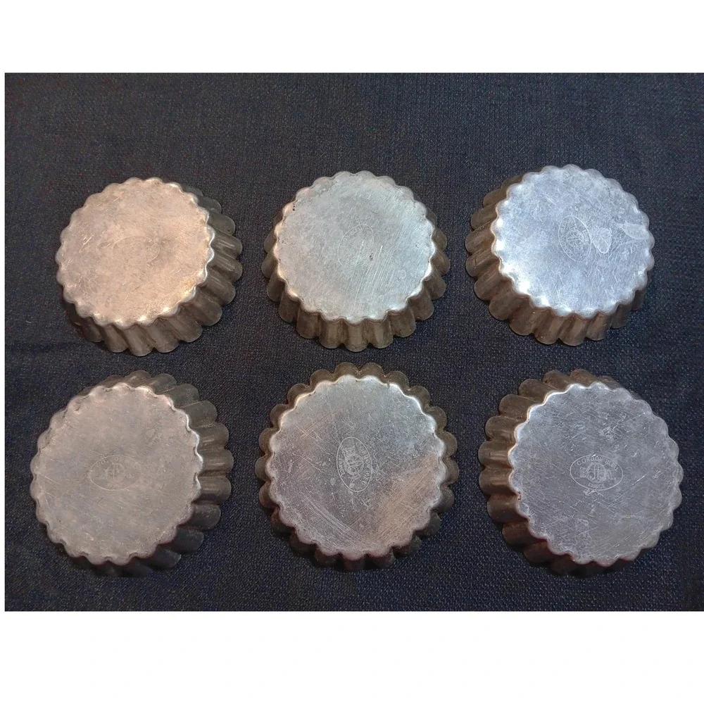 Le Cordon Bleu France Vintage Fluted‎ Tartlet Molds Set of 6 Silver Baking Pans